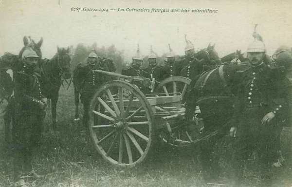 Cuirassiers français avec une mitrailleuse - 21.5 ko